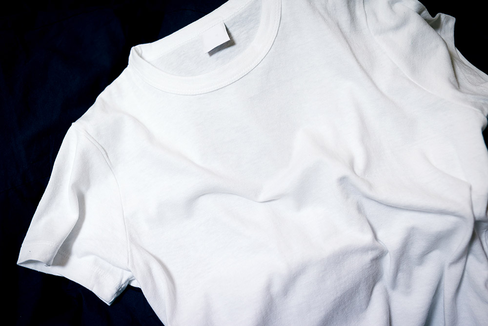 Jenis bahan kaos White Tee Masaaki Komori 707497 Unsplash